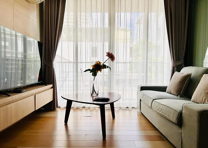 Prime Two Bedrooms Silom Apartment *